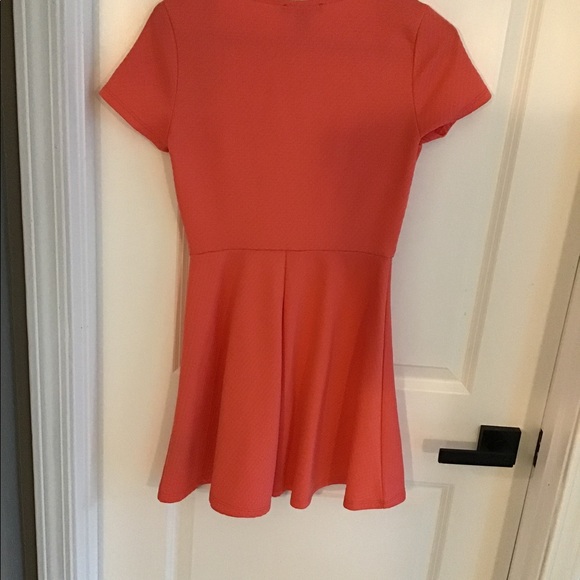 Forever 21 - Juniors - Coral S/S Dress - Sz Small - Picture 7 of 7